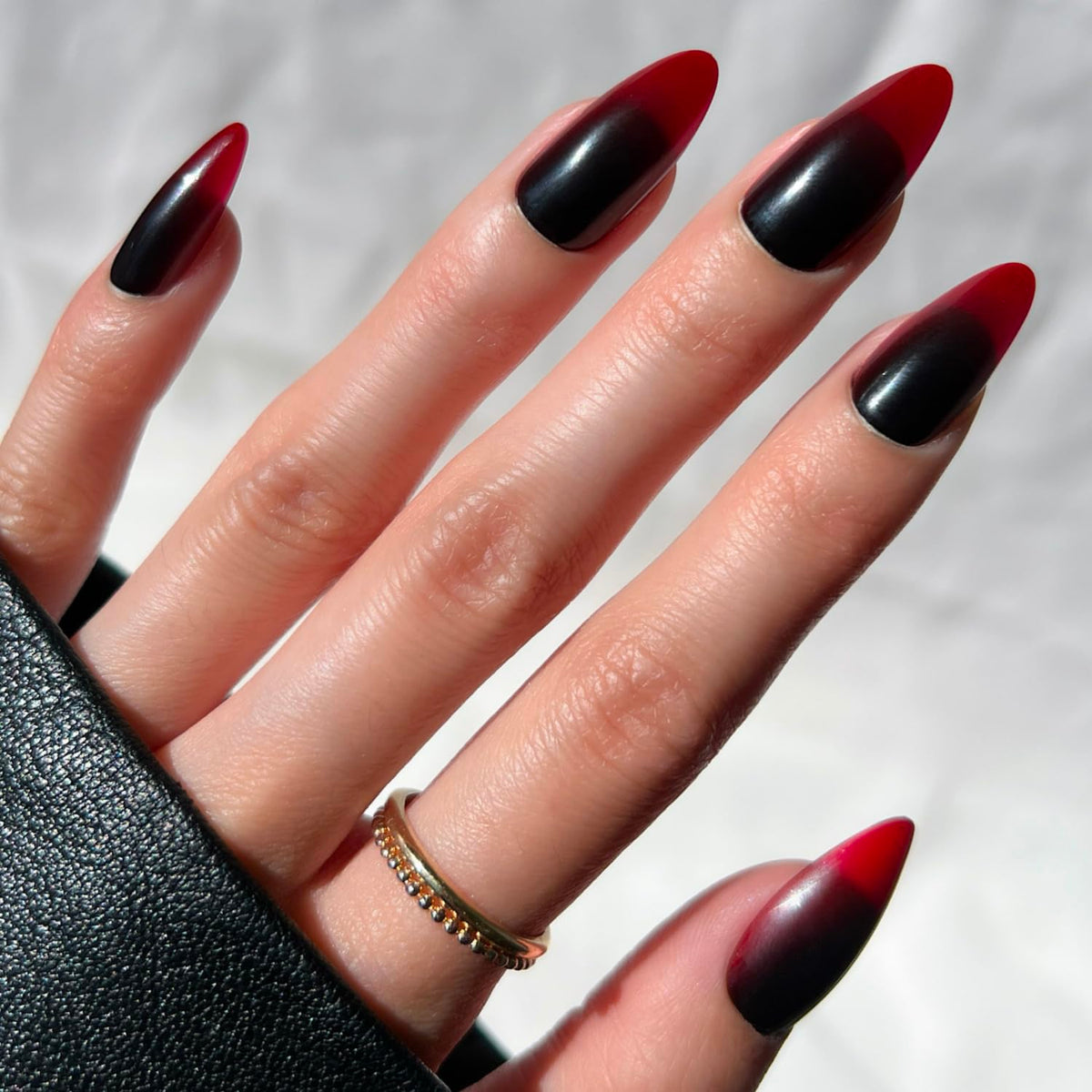 Glamnetic Halloween Press On Nails, Short Oval Cat-Eye, Bitter Orange