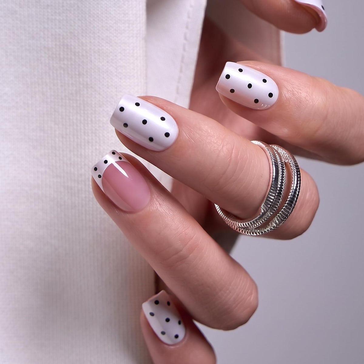 CurvLife Short Square Ombre Cat Eye Press On Nails, Obsidian Fade Black