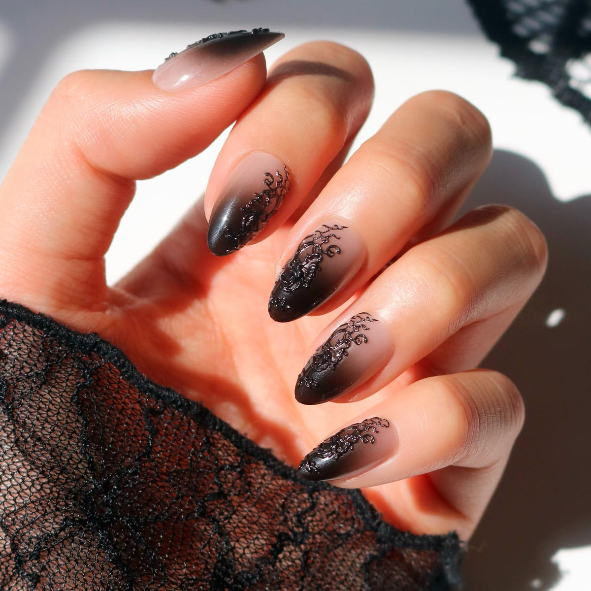 Glamnetic Halloween Press On Nails, Short Oval Cat-Eye, Bitter Orange