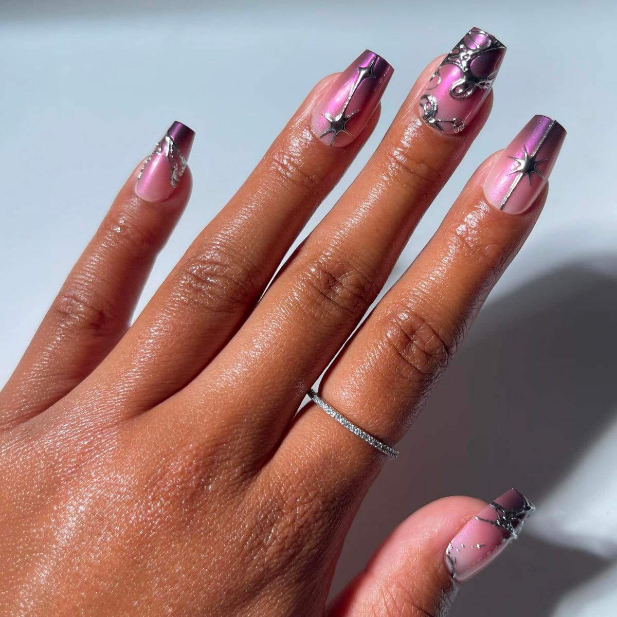 Glamnetic Halloween Press On Nails, Short Oval Cat-Eye, Bitter Orange