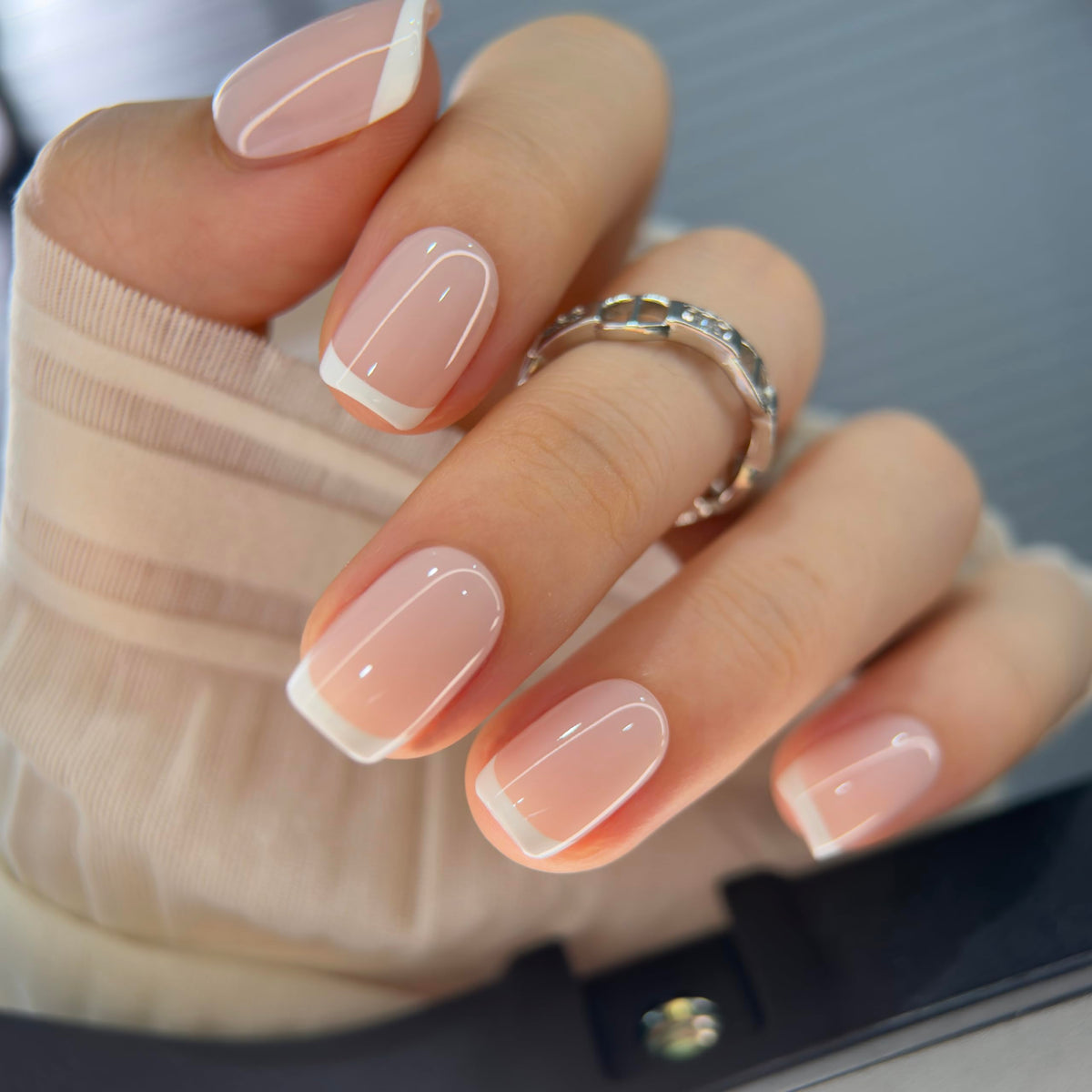 CurvLife Short Square Ombre Cat Eye Press On Nails, Obsidian Fade Black