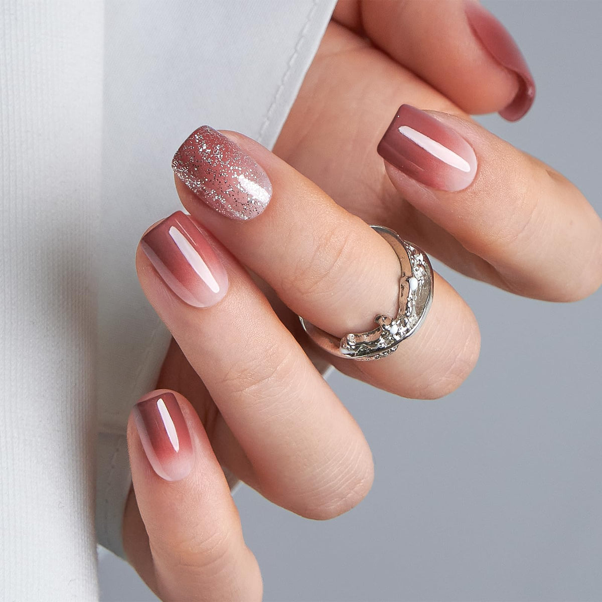 CurvLife Short Square Ombre Cat Eye Press On Nails, Obsidian Fade Black